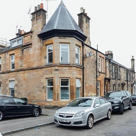 Stylish Stirling Apartment - Free Parking Exterior photo