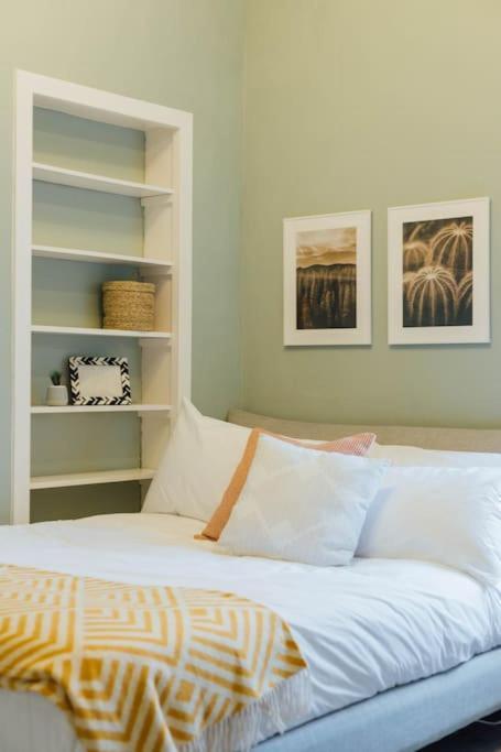 Stylish Stirling Apartment - Free Parking Exterior photo